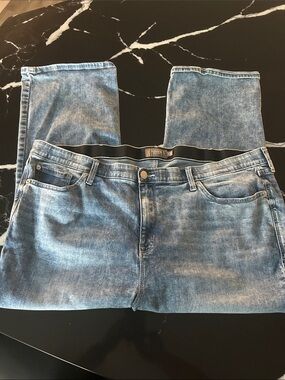 torrid Women’s Straight Light Wash Blue Jeans